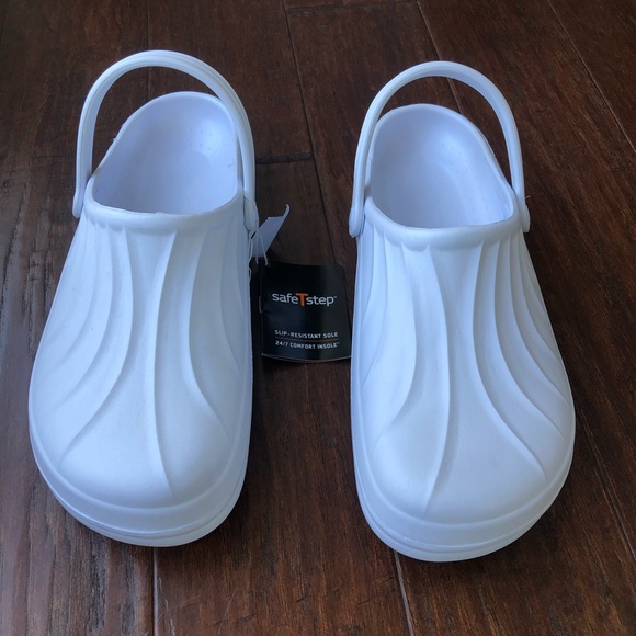 safeTstep Slip Resistant Mens Complete Clog